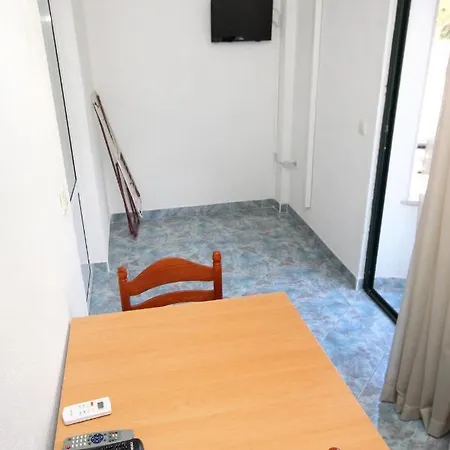 And With Parking Space - 9128 Pensionat Makarska