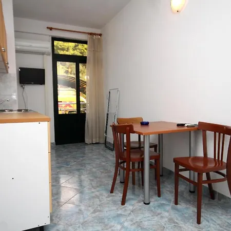 Pensionat And With Parking Space - 9128