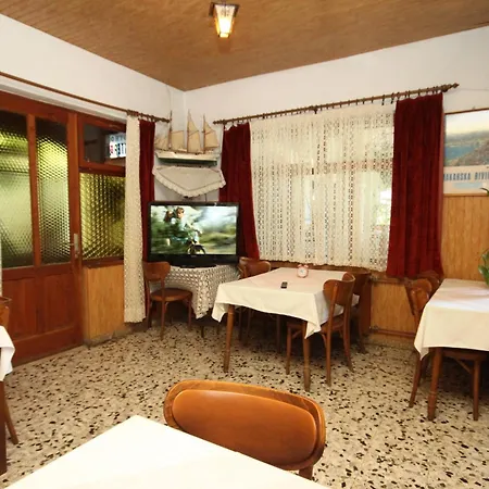 And With Parking Space - 9128 Pensionat 3*